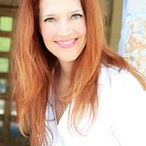 Photo of Jennifer Alvarez