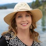 Photo of Tracey Hall