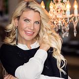 Photo of Dana Flanagan