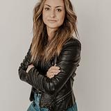 Photo of Amanda Johnson