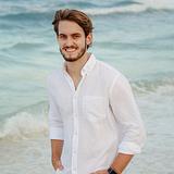 Photo of Aaron Zuber