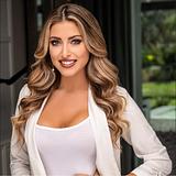 Photo of Courtney Welch