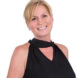 Photo of Sandra & Greg Rae