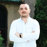 Photo of Jonid Tukaj