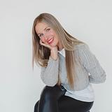 Photo of Heather Bault