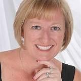 Photo of Pamela Lowe