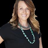 Photo of Carlee & Dustin Howard