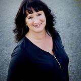 Photo of Shari Dixon