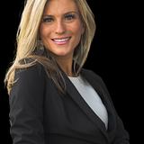 Photo of Lindsay Higgins