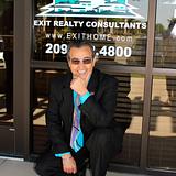 Photo of Chuck Bukhari