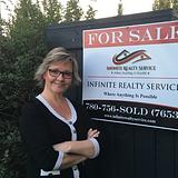 Photo of Lorri Brewer