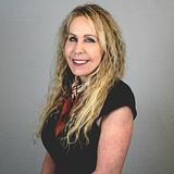 Photo of Samantha Porter