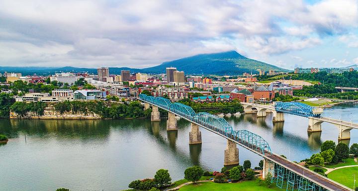 Real estate in Chattanooga’s St. Elmo neighborhood.