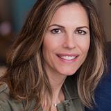 Photo of Lisa Pierce