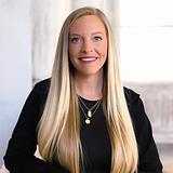 Photo of Lauren Hodge