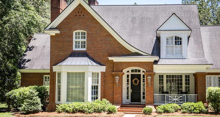 Real estate in Salem’s West Salem neighborhood.