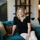 Photo of Holly Morris