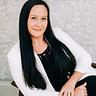Photo of Jes Hennessey
