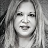 Photo of Carolin Alaverdian