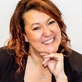 Photo of Alicia Holmquist