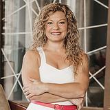 Photo of Michelle Golden-Champ