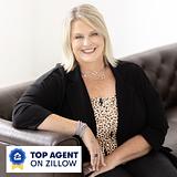 Photo of Holly Torri