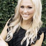 Photo of Hannah Howell