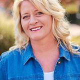 Photo of Nicole Hill