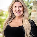 Photo of Michele Robbins