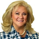 Photo of Karen McKenzie