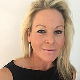 Photo of Jennifer Schneider