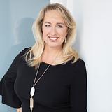 Photo of Rhonda Bennett