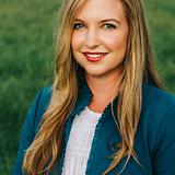 Photo of Emily Nealy