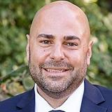 Photo of Derek Bauer