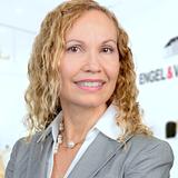 Photo of Magda Kimball