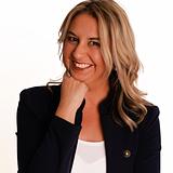 Photo of Amanda Reaves