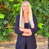 Photo of Rachael Harvey