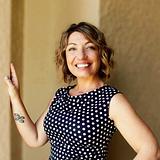 Photo of Traci Dains