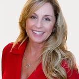 Photo of Kellie Hutchinson