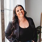 Photo of Nicole Peters