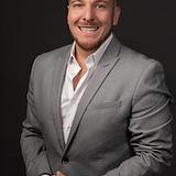 Photo of Josh Singer