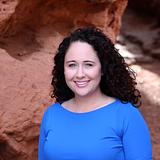 Photo of Lauren Evans