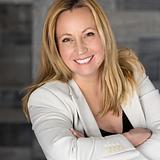 Photo of Lauren Weiss