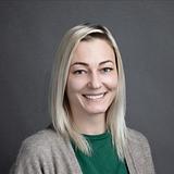 Photo of Samantha Owens