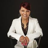 Photo of Linda Lanier