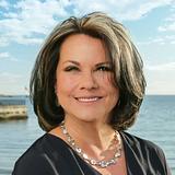 Photo of Paige Cadogan