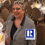 Photo of Carolann Saponaro