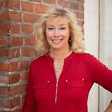 Photo of Jen Murrweiss