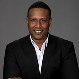 Photo of Dee Emmanuel