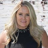 Photo of Lucia Denner